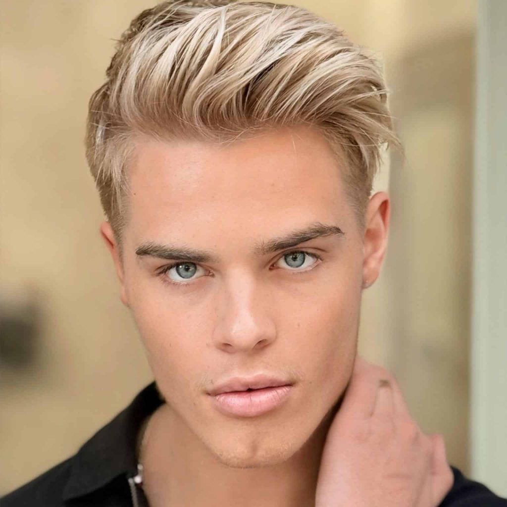 Elmer Addberg poseeraa